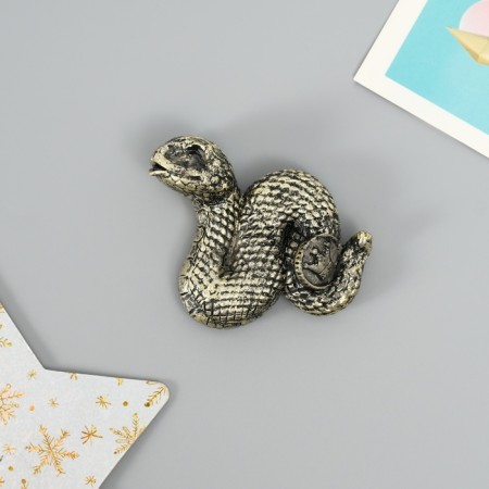 Magnet Polystone "Snake with a crown on a coin" mix 4.5x1.5x5.5 cm-1