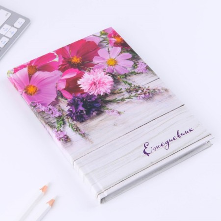 Diary in the solid cover "Flowers" A5, 80 sheets-1