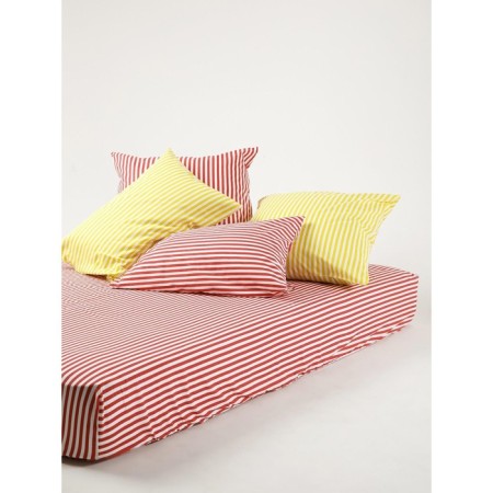 The sheet on the elastic band night is tender, percal, size 160x200x20 cm, color raspberry strip-2