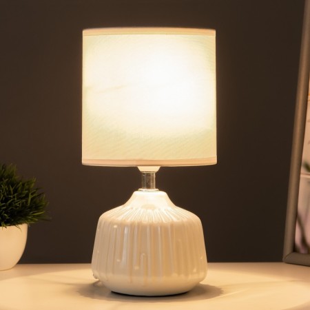 E14 40W white 3x13x25 cm Risalux desktop-1
