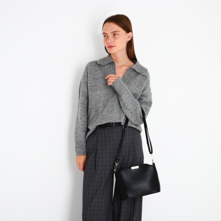 Bag Cross-Bodi with a zipper, black color-9