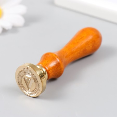 Printing for wax with a wooden handle "Crown with the letter V" 9x2.5x2.5 cm-4