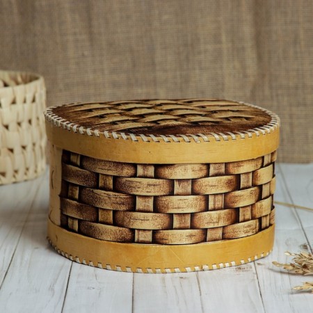 Batonnitsa "Whole wicker", on a hinge, 21 × 18.5 × 13 cm, birch bark