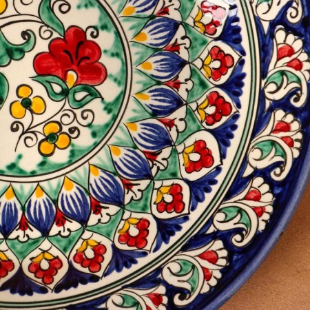 Plate of the Rishtan ceramics "Flowers", 26 cm, blue mix-2