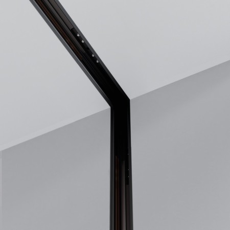 Internal connector for the built -in low -profile busbar Exiley-2