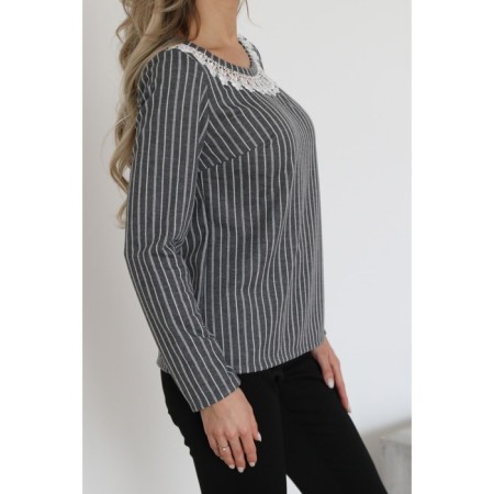 Female jumper, size 44-9