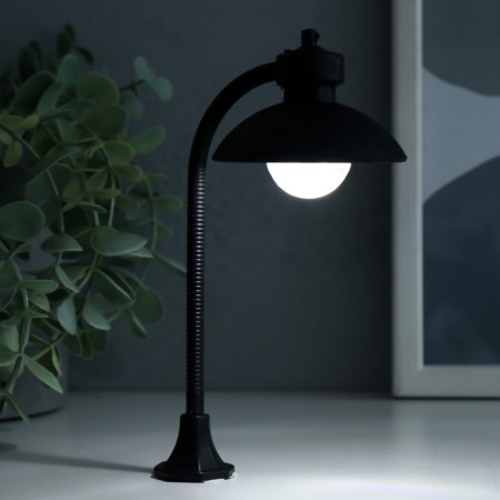 Decor for creativity plastic light "Lantern with a round lamp" 7.8x16 cm-1