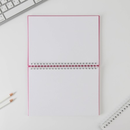 Sketchbook in a solid cover on the crest of Cat A5, 80 l, 100 g/m-2