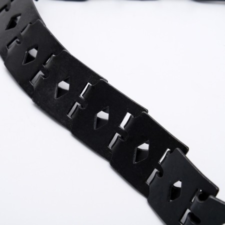 The collar is strict plate, 60 x 2.7 cm-3