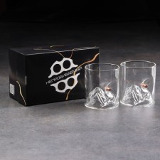 A set of glasses 