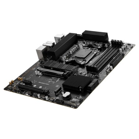 The MSI Pro B650-S Socketam5 AMD B650 4XDDR5 ATX AC'97 8ch (7.1) 2.5GG RA 106498-3