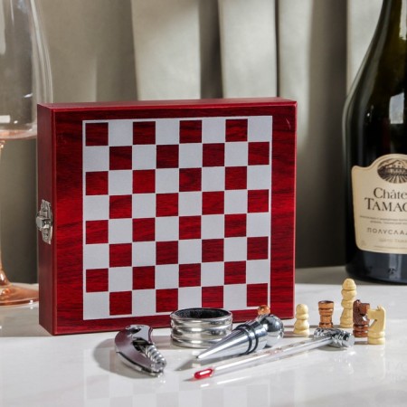 A set for the wine of the share, 4 objects: thermometer, ring, opener, cork, chess in the kit