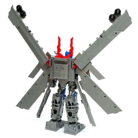 The leader "Leader", with a trailer, is transformed-5