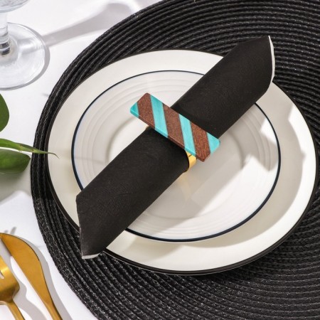 Candy napkin ring, 6.7 × 2.1 × 4.5 cm, rectangle, gold metal color-1