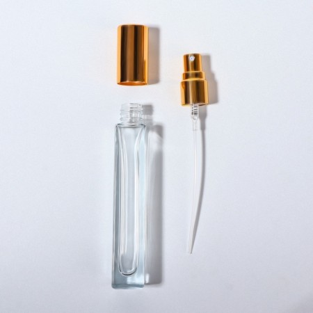 A bottle for storage, with a sprayer, 10 ml, golden color-5