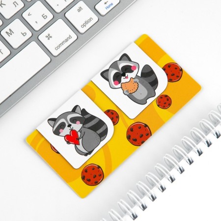 Magnetic bookmarks 2 pcs on the raccoon substrate-1