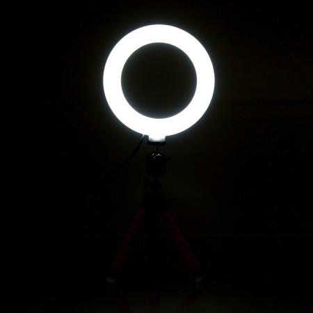 Ring lamp, set for filming video-9