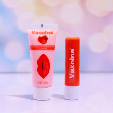 Lip's Set "Strawberries": Balm and Scrub-1