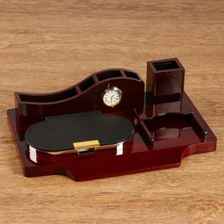 Table set 4V1 with a business card holder, red tree
