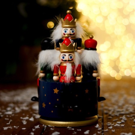 New Year. Souvenir "Carousel Nutcrackers", 11 × 11 × 19 cm, mix-1