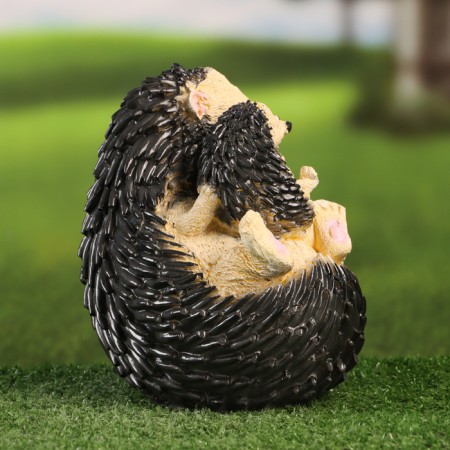 Garden figure "Hedgehog with a hedgehog" 17x15x15cm-2