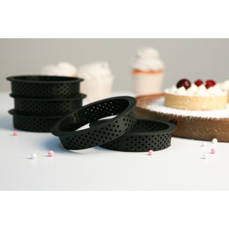 A set of perforated forms for baking shares, internal d = 8 cm, 6 pcs, black color