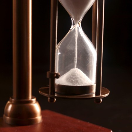 Sanding clock "Suspended" brass, aluminum, tree (3 min) 14x9x23 cm-1