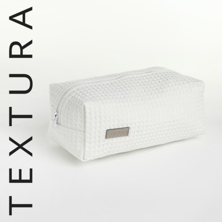 Cosmetic bag at the lightning textura, white color