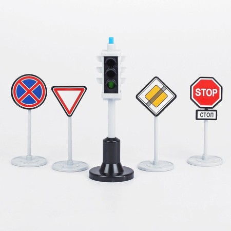Set "Traffic Signs with Road Signs"-1