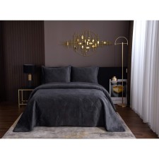 The bedspread and pillowcase 