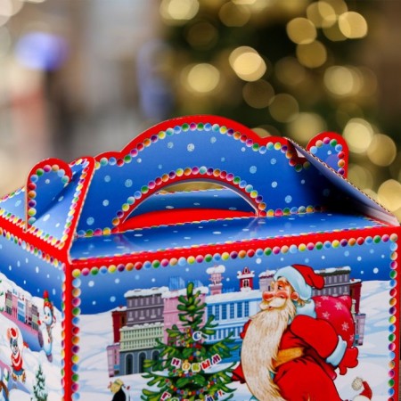 Gift box "Snowmen in the city" 20 x 12 x 19 cm-4