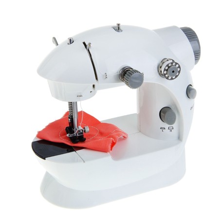 Sewing machine Luazon LSH-02, 5 W, compact, 4XAA or 220 V, white-2