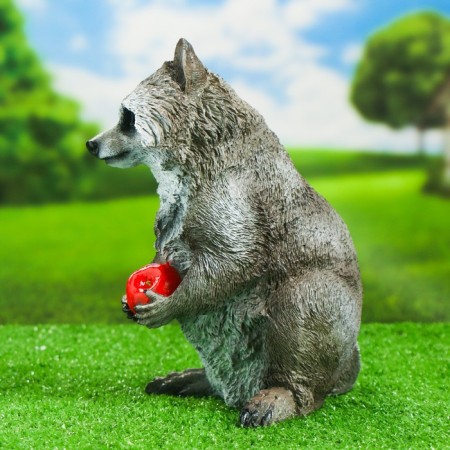 Garden figure "Raccoon with apple" 22x21x25cm-1