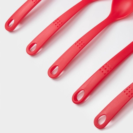 A set of kitchen utensils of the “Point”, 5 objects, the color of the red-3