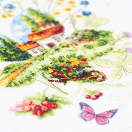 Embroidery Set "Summer Signs" 21 x 26-5