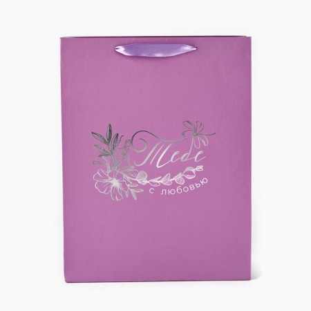 Gift package with embossing "with love", Minnie Mouse, 31x40x11.5 cm-1