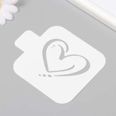 Plastic stencil "Heart" 9x9 cm-1
