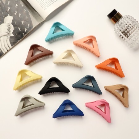 Hair crab "Leona" Classic Classic, 7 cm, mix-1