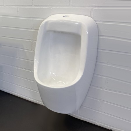 Children's Comforty 591W Pussar, external water supply, white color