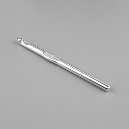 Knitting hook, with anodized coating, d = 9 mm, 15 cm-2