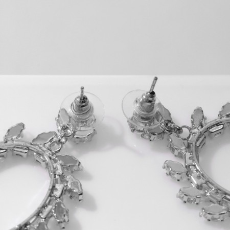 Earrings with rhinestones "flash" oval in the leaves, white color in silver-2