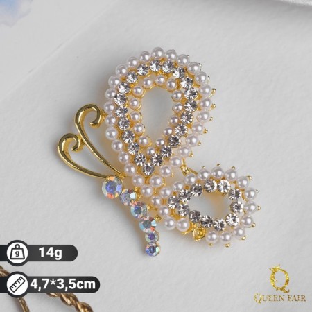 Brooch "Butterfly" pearl, white color in yellow gold