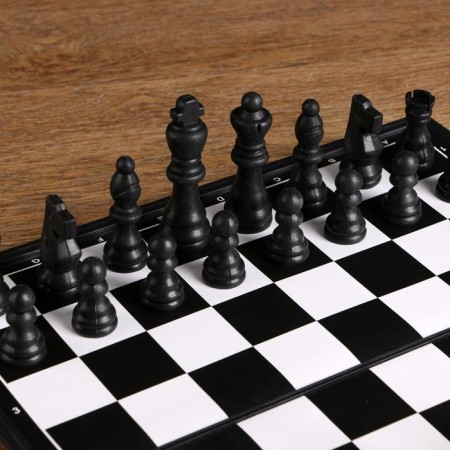 Chess table, 31 x 31 cm, king 8 cm, pawn 3.8 cm-2
