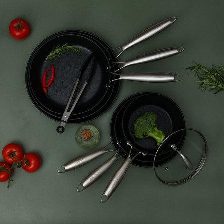 Pan Magistro Rock Stone, D = 22 cm, h = 4.3 cm, anti -stick coating, induction, black color-12