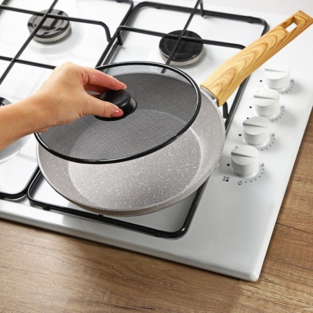 Lid from splashes of the share, d = 20 cm-2