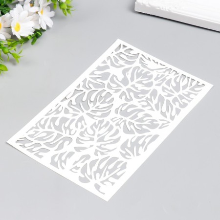 Plastic stencil "leaves" 24x16 cm-1