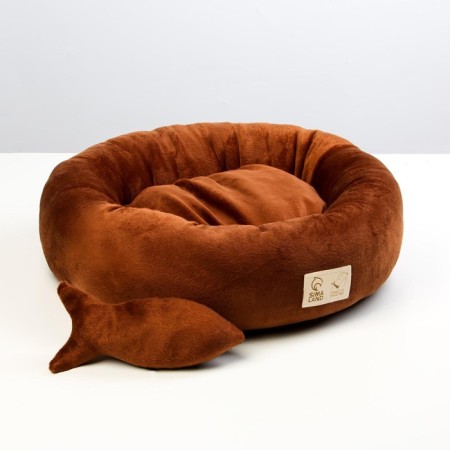 A bed with a fish, 45x35x11 cm, brown-1