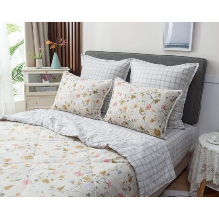 A set with a blanket "Bernadett No. 53", size 150x210 cm, 180x230 cm, 50x70 cm - 2 pcs-1