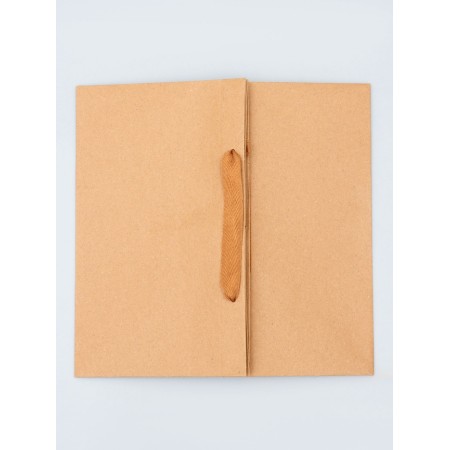 A packet for a cake, with a wide bottom of 30 x 30 x 17.5 cm, craft-1