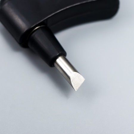A universal knife, rotating 360 ° C with a blade 15 ° (paper, vinyl, foil) 17x4x1 cm-2